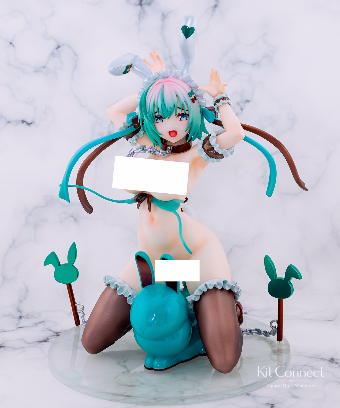 Finished figure, full view